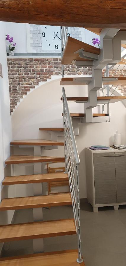 Ferienwohnung La Casa Di Balto, Un Nido Per 2 Castelnuovo Magra Exterior foto